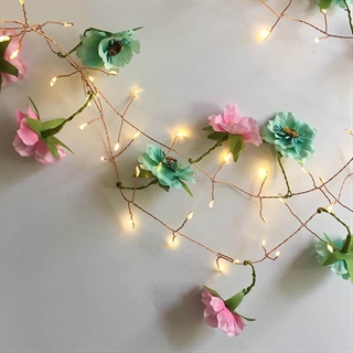 Istap lyskæde med blomster